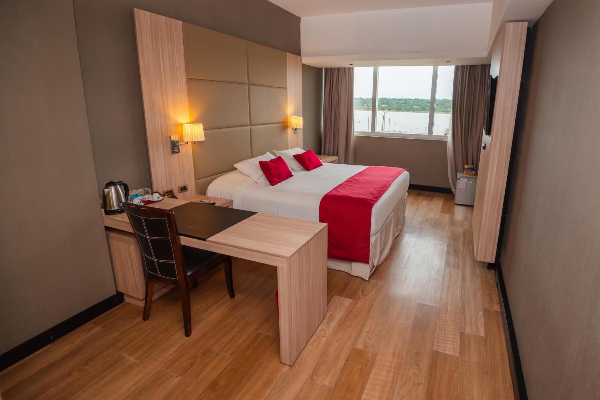 Savoy Hotel Encarnacion Luaran gambar